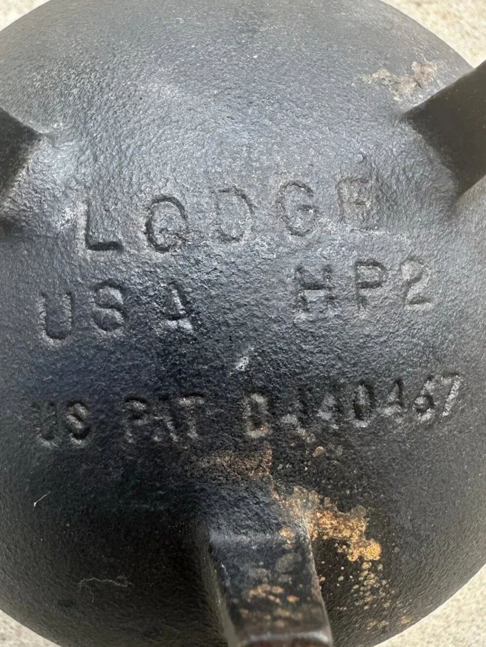 Lodge Set of 2 Cast Iron Melting Pot with Pour Spouts and Melting Cauldron VNTG
